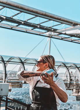 Cocktails Society - service cocktails