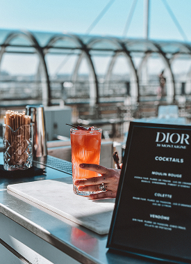 Cocktails Society - service cocktails